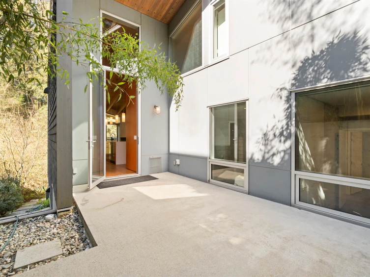2063 Parkside Lane, North Vancouver, BC, V7G 1X4 - 5