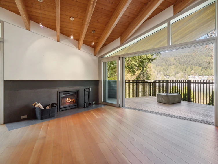 2063 Parkside Lane, North Vancouver, BC, V7G 1X4 - 10