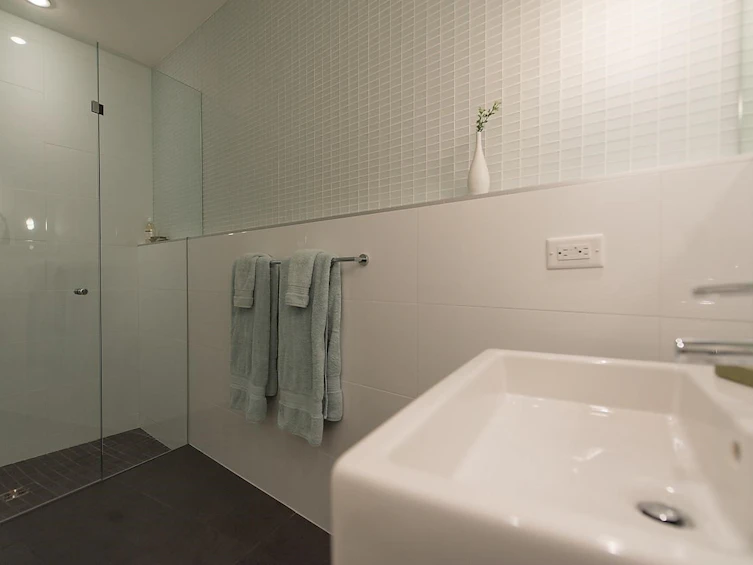 2063 Parkside Lane, North Vancouver, BC, V7G 1X4 - 32