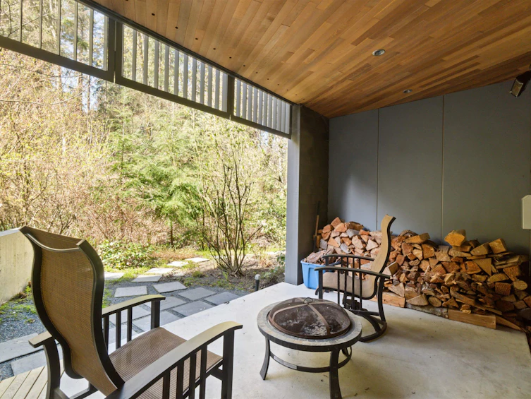 2063 Parkside Lane, North Vancouver, BC, V7G 1X4 - 35