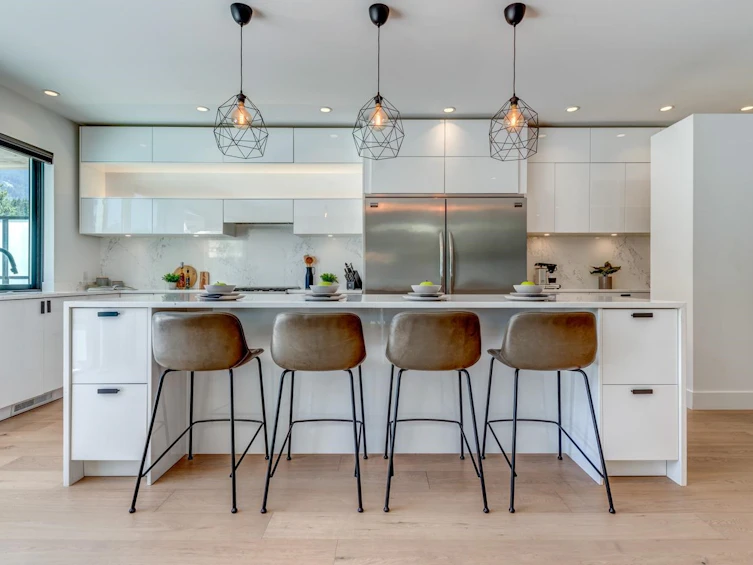 7333 Toni Sailer Lane, Whistler, BC, V8E 0E3 - 7