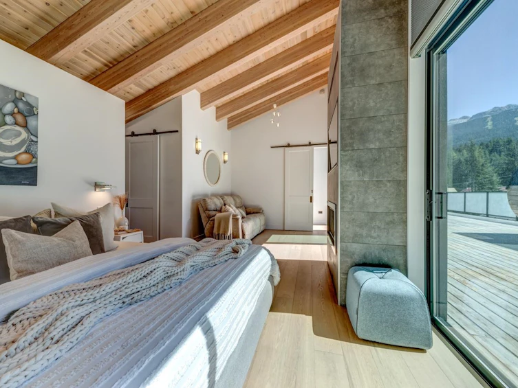 7333 Toni Sailer Lane, Whistler, BC, V8E 0E3 - 12