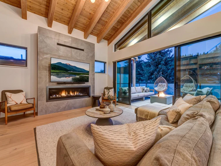 7333 Toni Sailer Lane, Whistler, BC, V8E 0E3 - 26