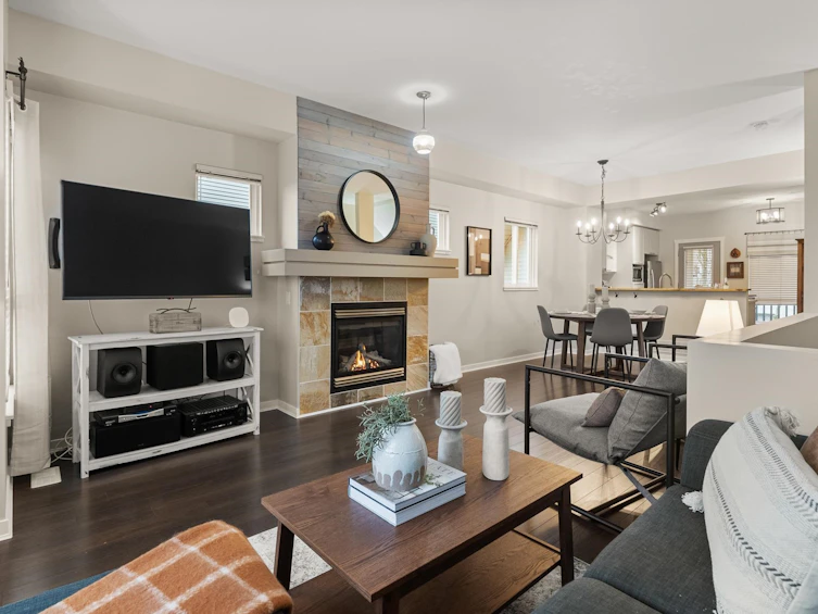21-15065 58 Avenue, Surrey, BC, V3S 8Z5 - 5