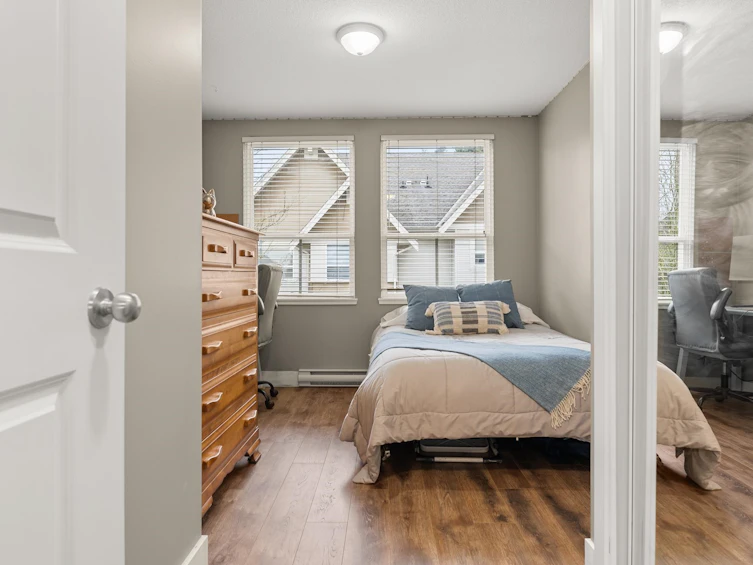 21-15065 58 Avenue, Surrey, BC, V3S 8Z5 - 23
