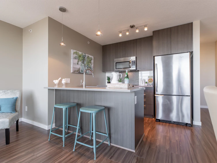 2215-13325 102a Avenue, Surrey, BC, V3T 0J5 - 18