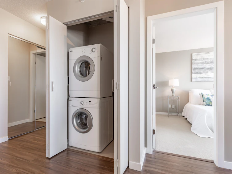 2215-13325 102a Avenue, Surrey, BC, V3T 0J5 - 20