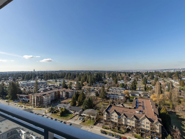 2215-13325 102a Avenue, Surrey, BC, V3T 0J5 - 24