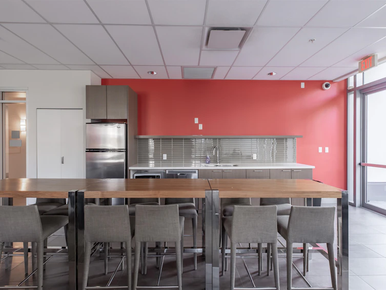 2215-13325 102a Avenue, Surrey, BC, V3T 0J5 - 33