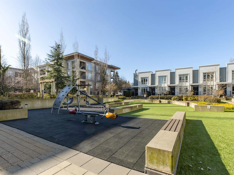 2215-13325 102a Avenue, Surrey, BC, V3T 0J5 - 37