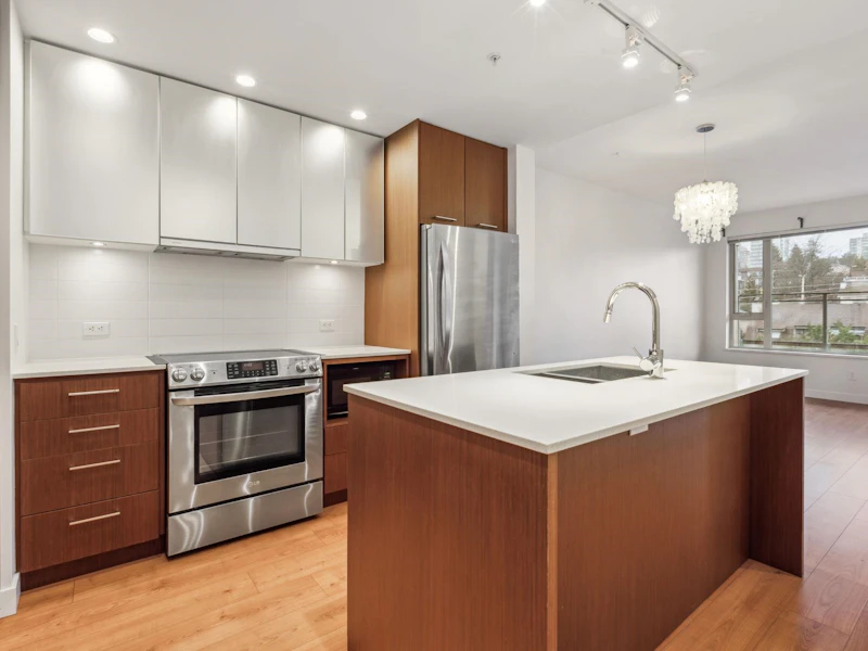 507 - 221 E 3rd Street, North Vancouver BC