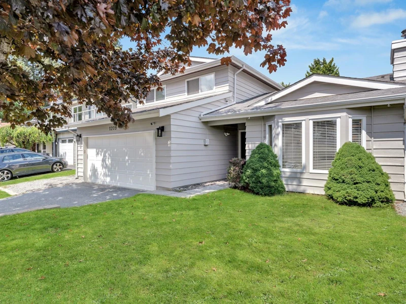 1209 Cypress Place, Port Moody BC V3H 3Y7