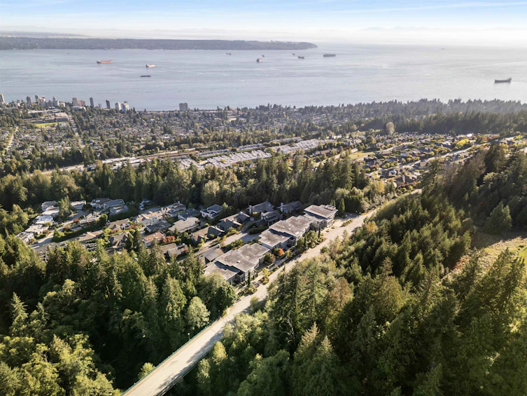 202-2200 Chippendale Road, West Vancouver, BC, V7S 3J4 - 39