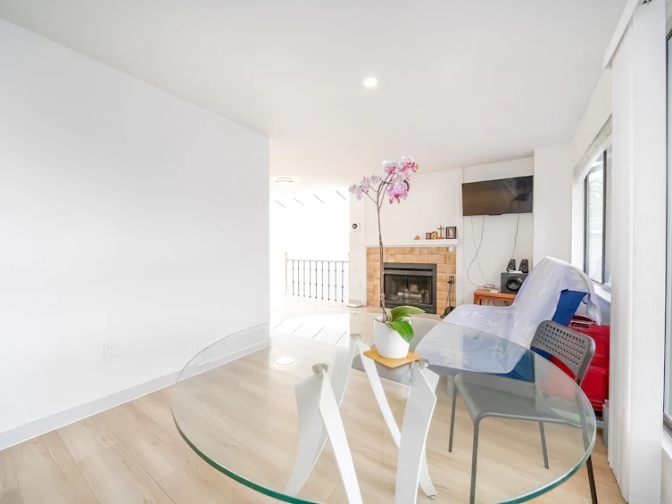 8566 Flowering Place, Burnaby, BC, V5A 4B4 - 14