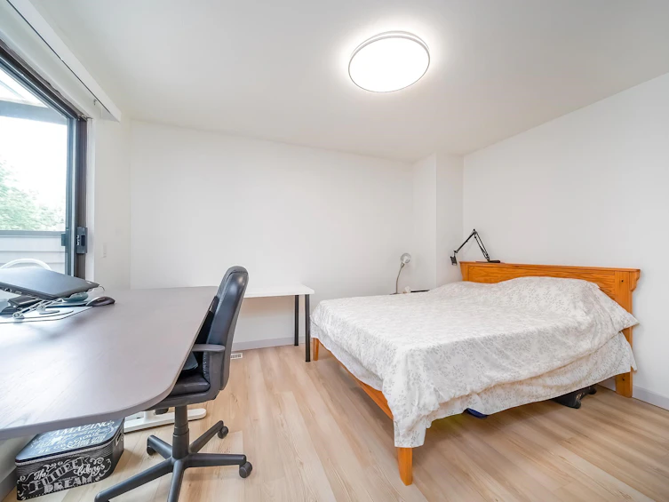 8566 Flowering Place, Burnaby, BC, V5A 4B4 - 18