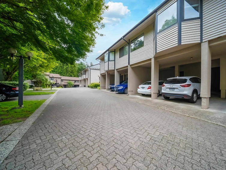 8566 Flowering Place, Burnaby, BC, V5A 4B4 - 22