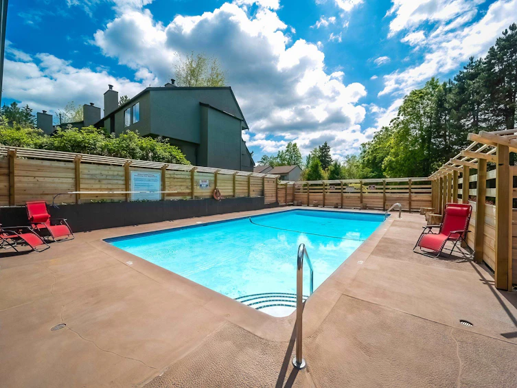 8566 Flowering Place, Burnaby, BC, V5A 4B4 - 26