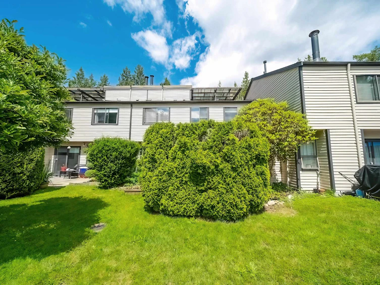 8566 Flowering Place, Burnaby, BC, V5A 4B4 - 28