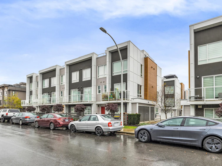 7-19628 55a Avenue, Langley, BC, V3A 3X2