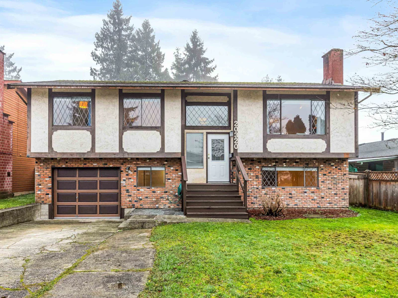 20320 Thorne Avenue, Maple Ridge BC V2X 8T9