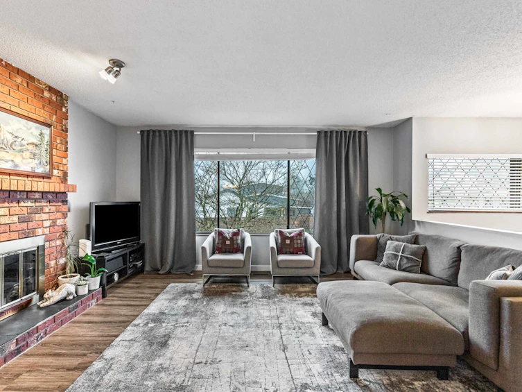 20320 Thorne Avenue, Maple Ridge, BC, V2X 8T9 - 5