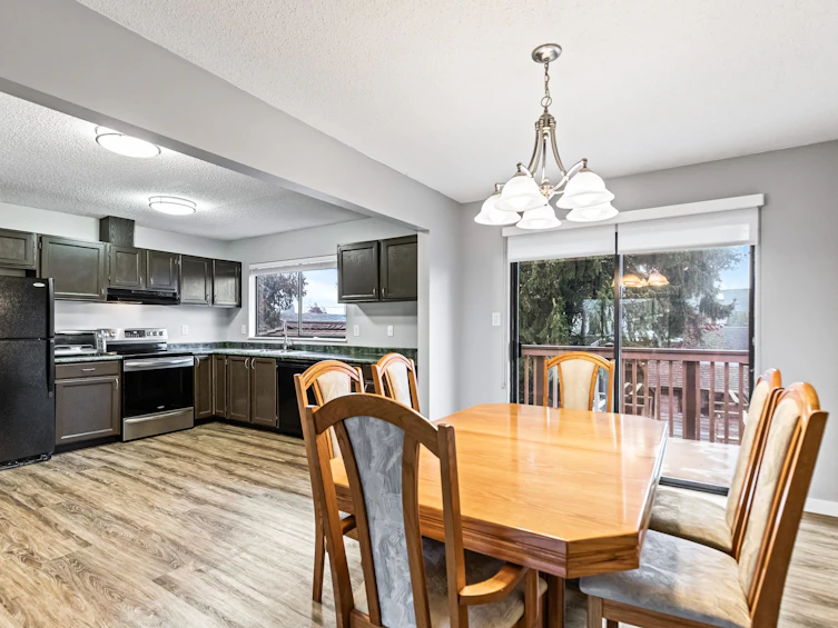 20320 Thorne Avenue, Maple Ridge, BC, V2X 8T9 - 10