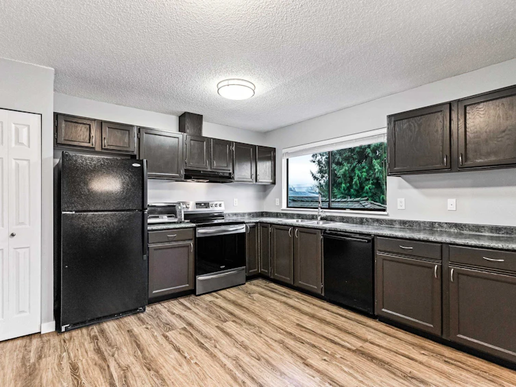 20320 Thorne Avenue, Maple Ridge, BC, V2X 8T9 - 12