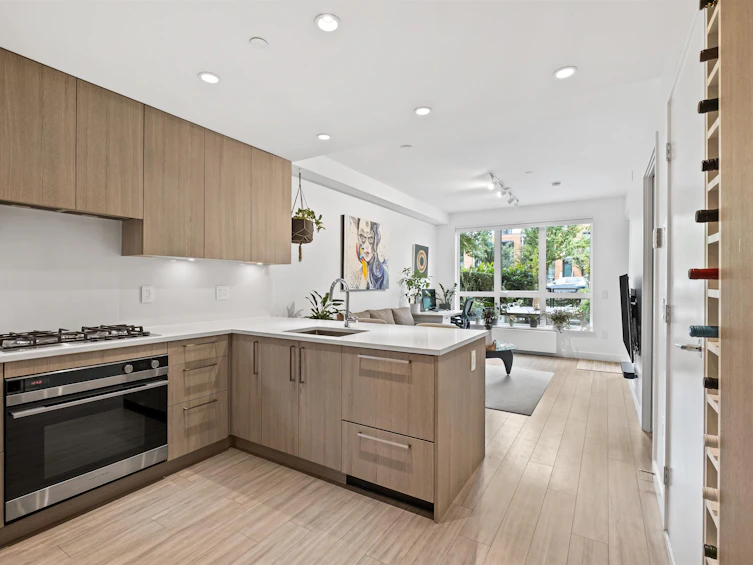 101-733 E 3rd Street, North Vancouver, BC, V7L 1G8 - 5