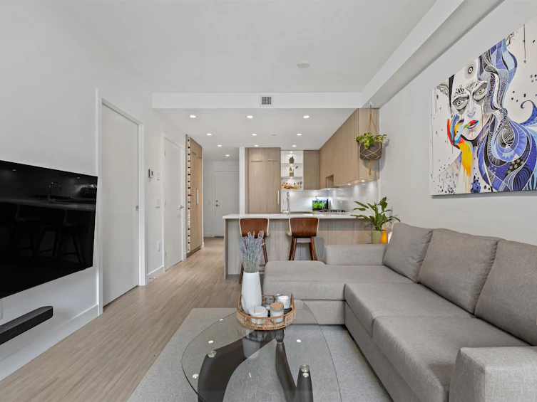 101-733 E 3rd Street, North Vancouver, BC, V7L 1G8 - 9