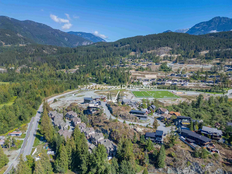1773 Pinewood Drive, Pemberton, BC, V0N 2L3 - 16