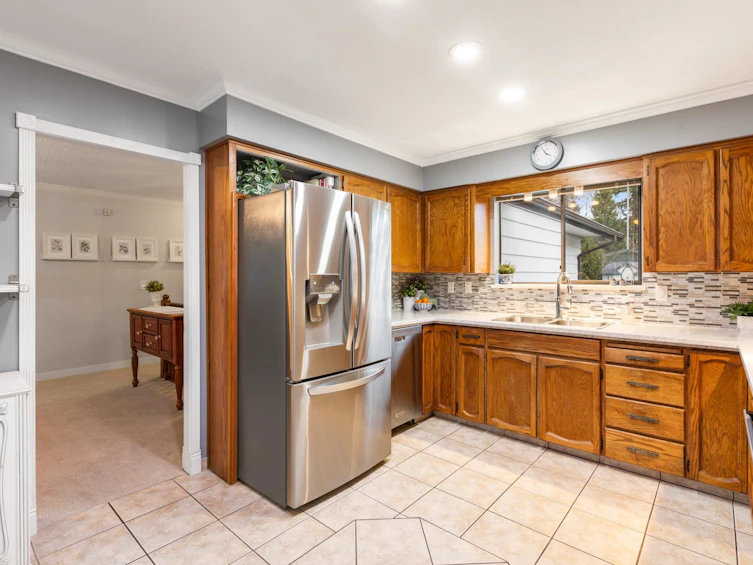 8906 Edinburgh Drive, Surrey, BC, V3V 7C2 - 13