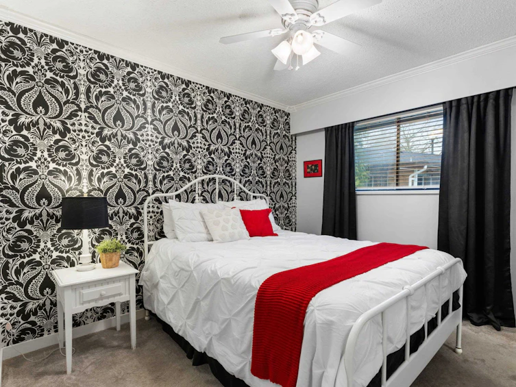8906 Edinburgh Drive, Surrey, BC, V3V 7C2 - 22