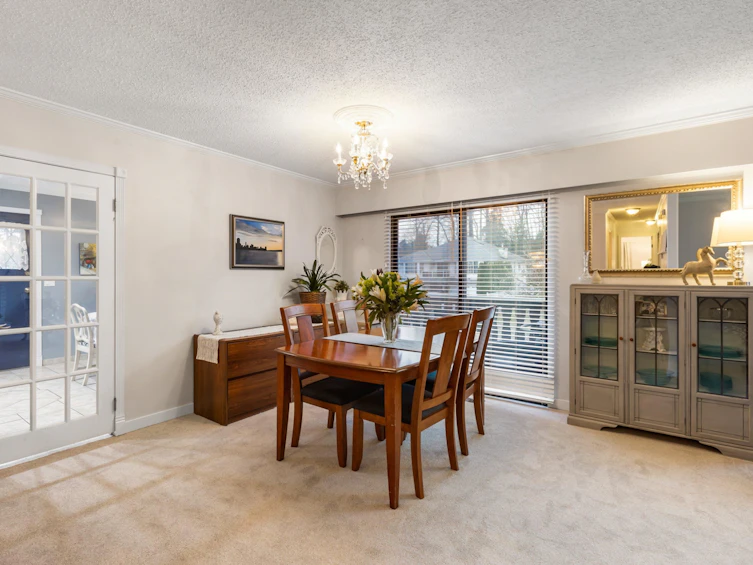 8906 Edinburgh Drive, Surrey, BC, V3V 7C2 - 7