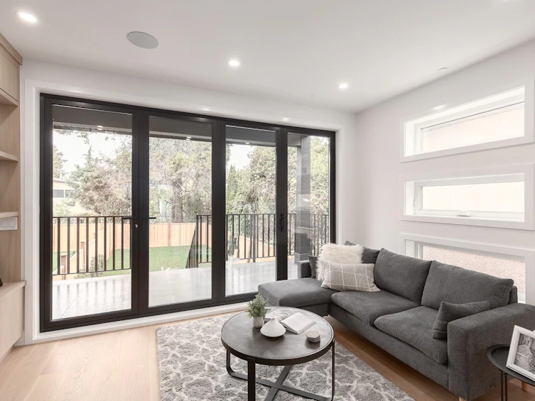 131 E King Edward Avenue, Vancouver, BC, V5V 2B8 - 14