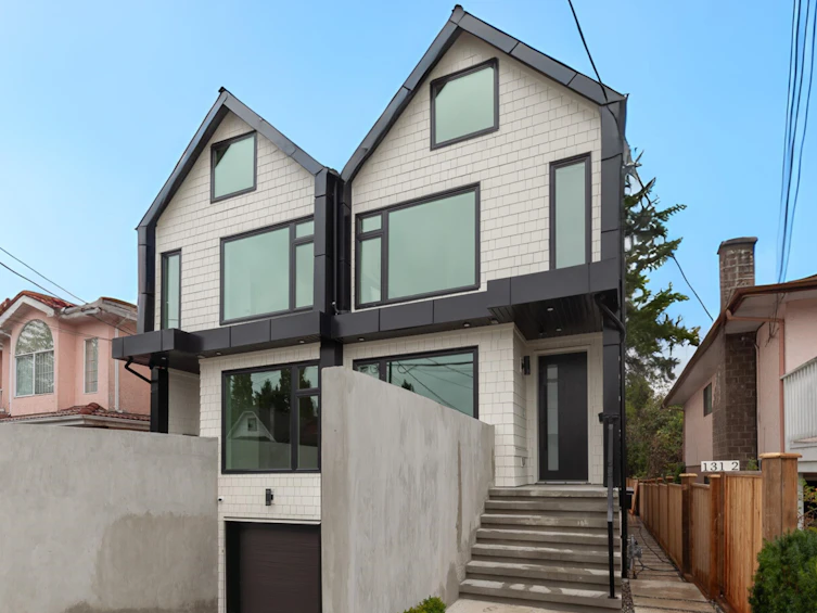 131 E King Edward Avenue, Vancouver, BC, V5V 2B8 - 32