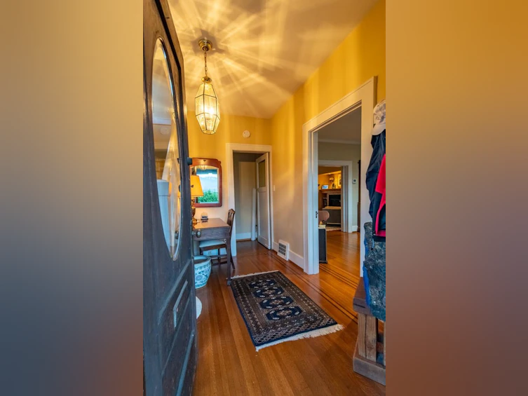 3940 W 10th Avenue, Vancouver, BC, V6R 2G8 - 4