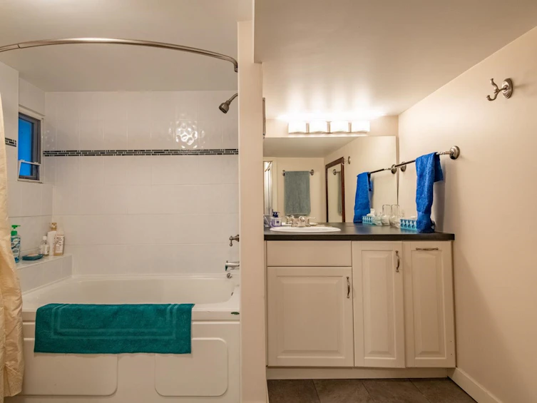 3940 W 10th Avenue, Vancouver, BC, V6R 2G8 - 32