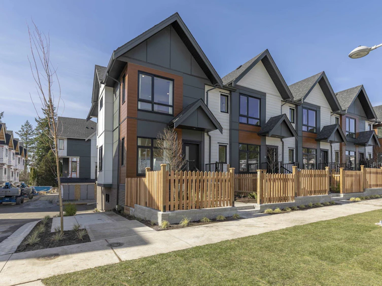 44-1959 165a Street, Surrey, BC, V3Z 9N3