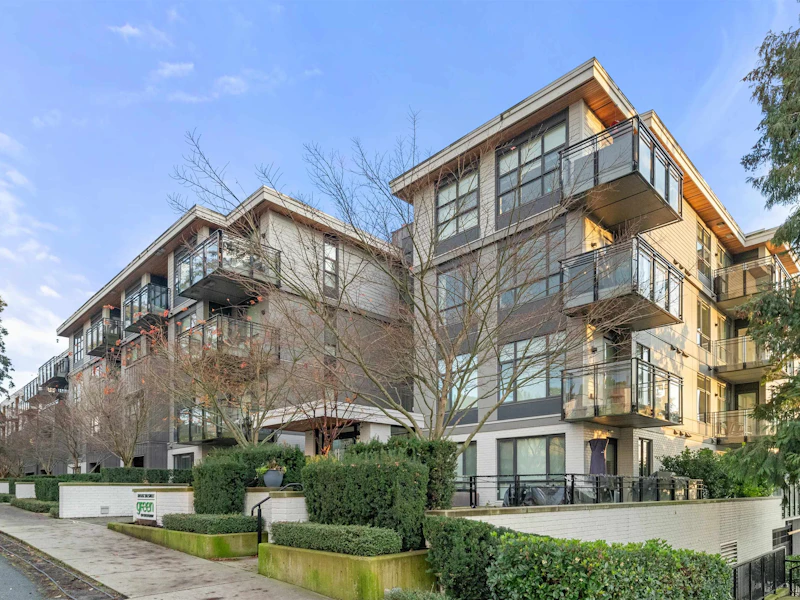 301 - 707 E 3rd Street, North Vancouver BC