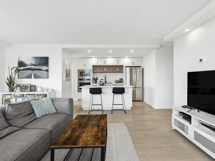 1003-140 E Keith Road, North Vancouver, BC, V7L 4M9 - 2