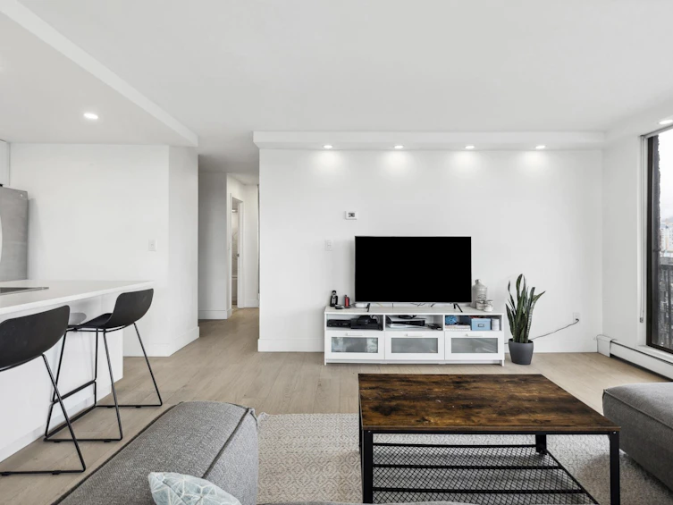 1003-140 E Keith Road, North Vancouver, BC, V7L 4M9 - 11