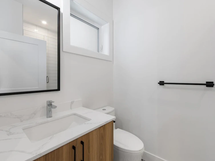 1369 E 24th Avenue, Vancouver, BC, V5V 2B6 - 15