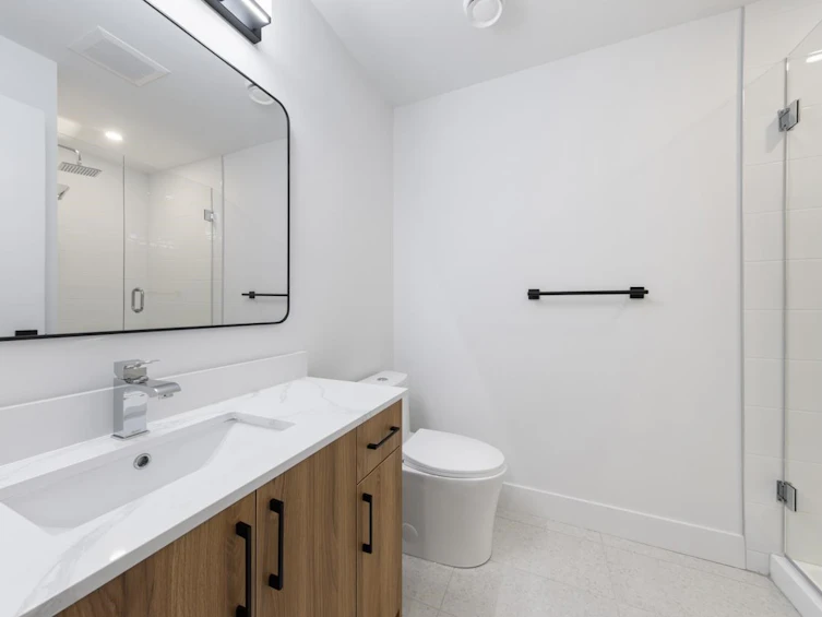 1369 E 24th Avenue, Vancouver, BC, V5V 2B6 - 20