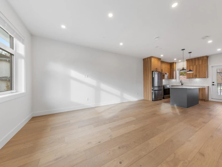 1373 E 24th Avenue, Vancouver, BC, V5V 2B6 - 11