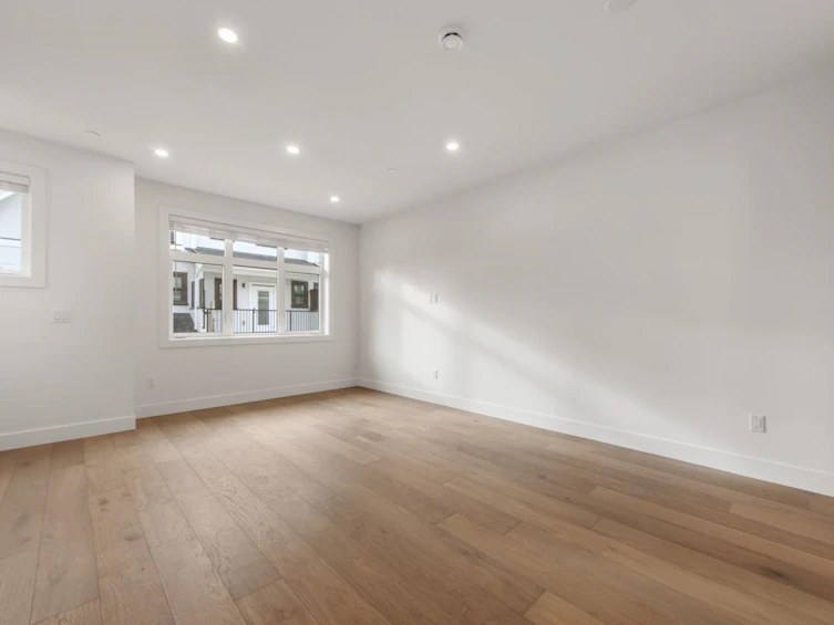 1373 E 24th Avenue, Vancouver, BC, V5V 2B6 - 13
