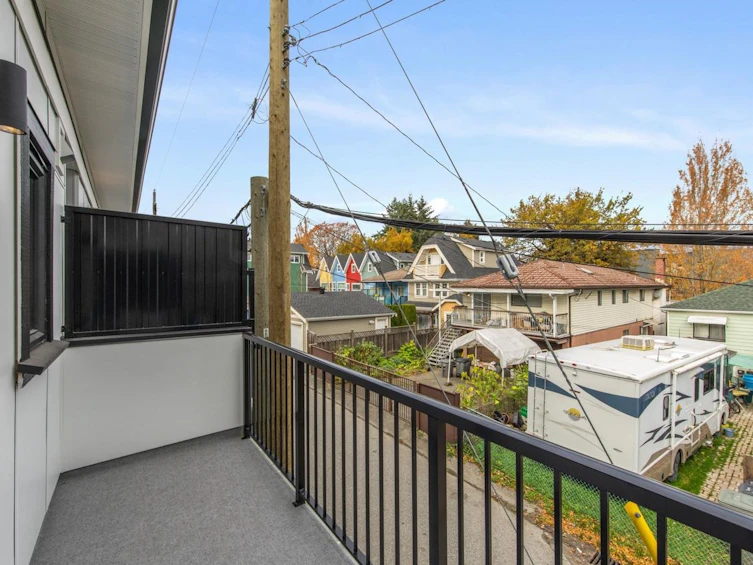 1373 E 24th Avenue, Vancouver, BC, V5V 2B6 - 22