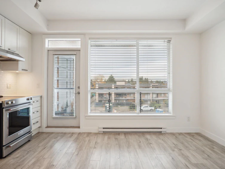 318-5638 201a Street, Langley, BC, V3A 0L8 - 3
