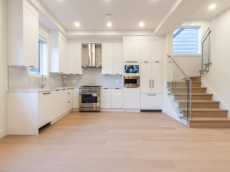 2-8192 Haig Street, Vancouver, BC, V6P 4R9 - 6