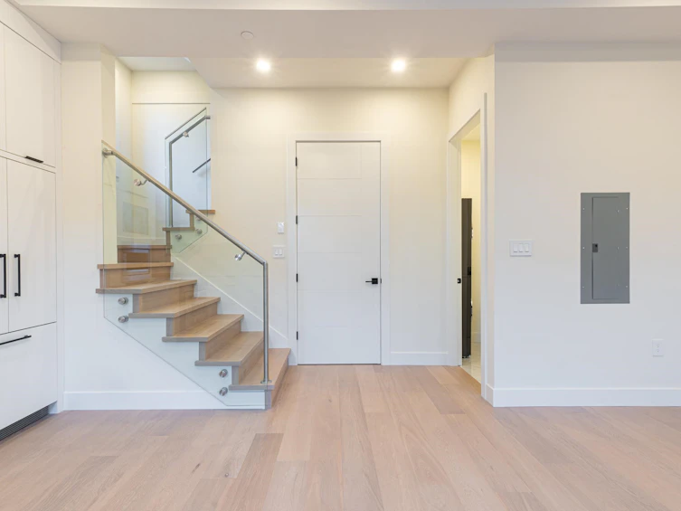 2-8192 Haig Street, Vancouver, BC, V6P 4R9 - 8