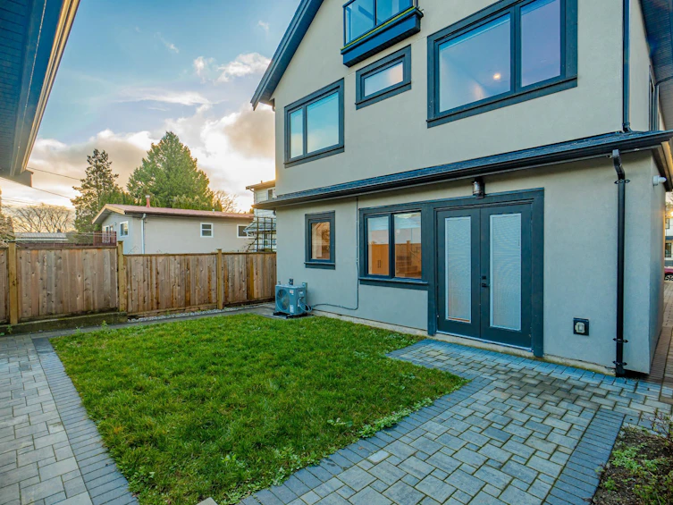2-8192 Haig Street, Vancouver, BC, V6P 4R9 - 23